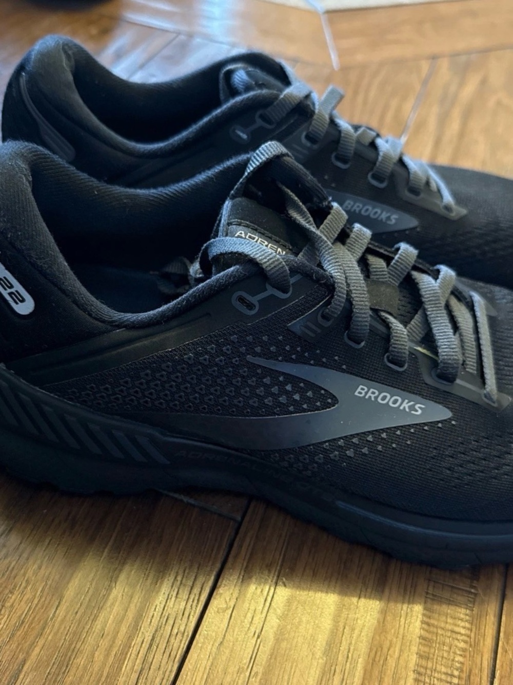 Brooks Adrenaline GTS 22 Women 11 Black Activewear Athletic Running Gym - Picture 2 of 10